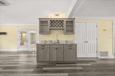 House in Christmas, Florida 5 bedrooms, 232.07 sq.m. № 2116271 - photo 14