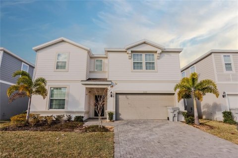 Casa en Davenport, Florida 10 dormitorios, 408.68 m2 № 2125624