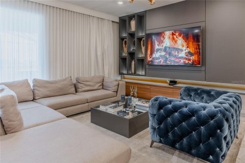Villa ou maison à vendre à Davenport, Floride: 10 chambres, 408.68 m2 № 2125624 - photo 3