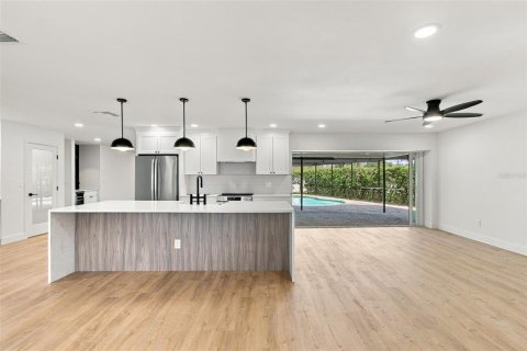 Villa ou maison à vendre à Clearwater, Floride: 4 chambres, 199 m2 № 2395725 - photo 15