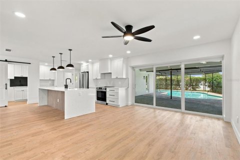 Villa ou maison à vendre à Clearwater, Floride: 4 chambres, 199 m2 № 2395725 - photo 9