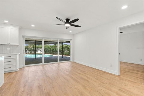 Villa ou maison à vendre à Clearwater, Floride: 4 chambres, 199 m2 № 2395725 - photo 10