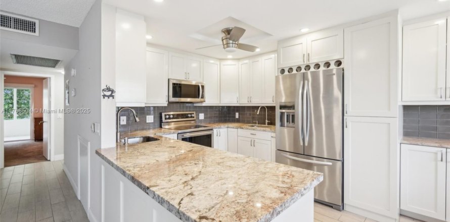 Condo in Boca Raton, Florida, 2 bedrooms  № 1726323