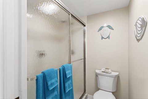 Condo in Hutchinson Island South, Florida, 2 bedrooms № 2154554 - photo 27