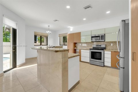 Villa ou maison à vendre à Miami, Floride: 5 chambres, 322.19 m2 № 2179571 - photo 29