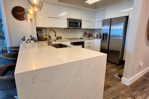 Condominio en venta en Sunrise, Florida, 3 dormitorios, 143.63 m2 № 1794113 - foto 2