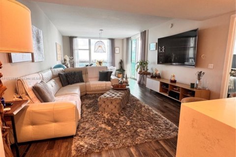 Condominio en venta en Sunrise, Florida, 3 dormitorios, 143.63 m2 № 1794113 - foto 3