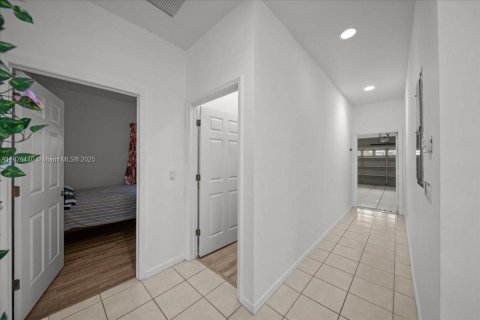 Купить таунхаус в Лихай-Эйкерс, Флорида 3 спальни, № 1977272 - фото 14