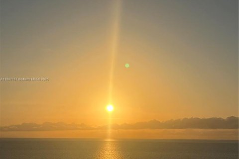 Condominio en alquiler en Miami Beach, Florida, 1 dormitorio, 110.55 m2 № 1865471 - foto 19
