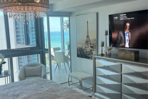 Condominio en alquiler en Miami Beach, Florida, 1 dormitorio, 110.55 m2 № 1865471 - foto 16