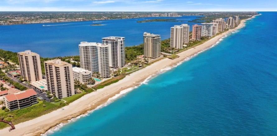 Condo à Riviera Beach, Floride, 2 chambres № 604305