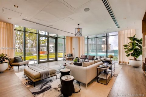 Condo in Miami, Florida, 2 bedrooms  № 1953227 - photo 27