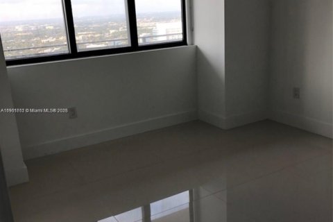 Condo in Miami, Florida, 2 bedrooms  № 1953227 - photo 15