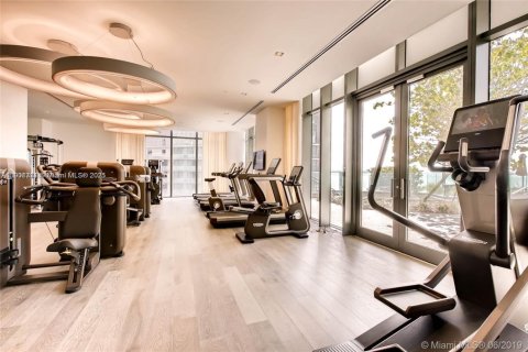 Condo in Miami, Florida, 2 bedrooms  № 1953227 - photo 24