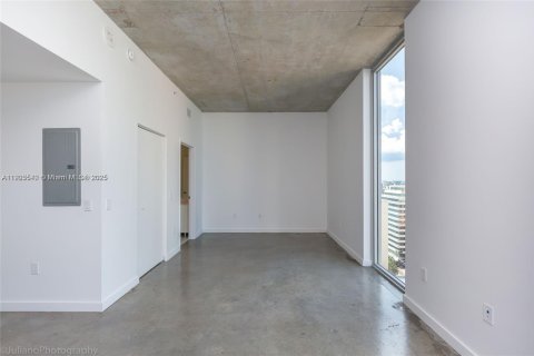 Condo in Miami, Florida, 1 bedroom  № 1954758 - photo 6