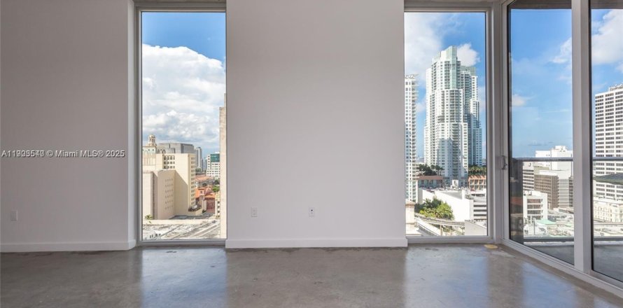 Condo in Miami, Florida, 1 bedroom  № 1954758