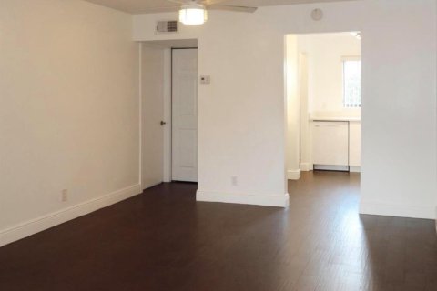 Copropriété à louer à Boca Raton, Floride: 2 chambres, 74.32 m2 № 2280949 - photo 10