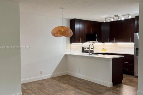 Condominio en venta en West Palm Beach, Florida, 2 dormitorios, 103.59 m2 № 2005995 - foto 5