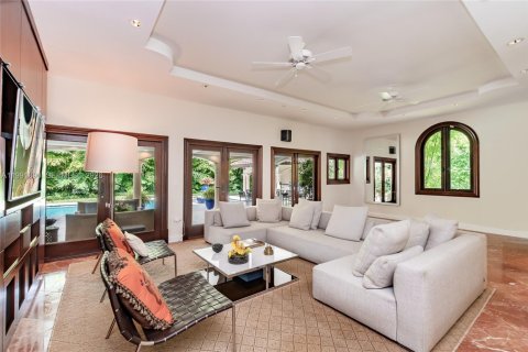 Casa en alquiler en Coral Gables, Florida, 5 dormitorios, 470.09 m2 № 2056635 - foto 5
