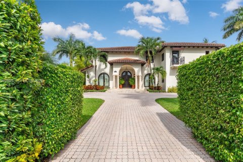 Casa en alquiler en Coral Gables, Florida, 5 dormitorios, 470.09 m2 № 2056635 - foto 30