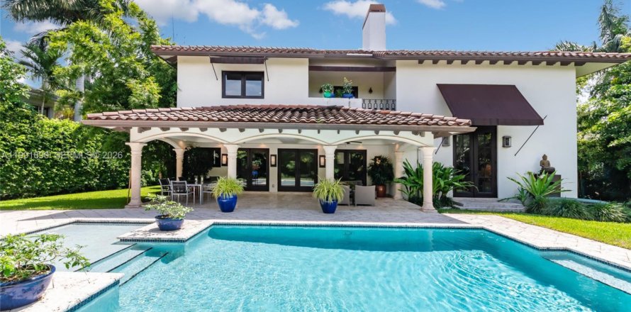 Casa en Coral Gables, Florida 5 dormitorios, 470.09 m2 № 2056635