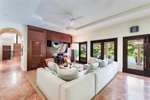 Casa en alquiler en Coral Gables, Florida, 5 dormitorios, 470.09 m2 № 2056635 - foto 6