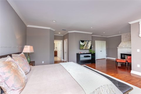 Casa en alquiler en Coral Gables, Florida, 5 dormitorios, 470.09 m2 № 2056635 - foto 14