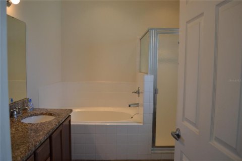 Casa en venta en Lakeland, Florida, 4 dormitorios, 190.91 m2 № 2324800 - foto 29