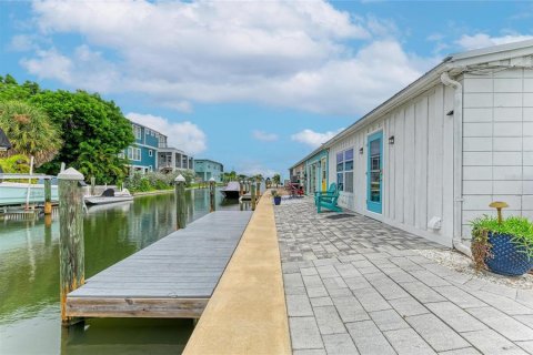 Condo in Longboat Key, Florida, 1 bedroom  № 2330387 - photo 28