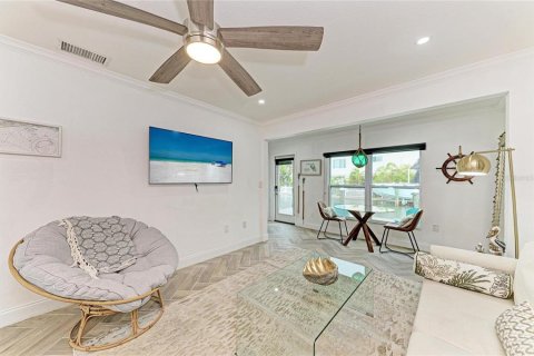 Condo in Longboat Key, Florida, 1 bedroom  № 2330387 - photo 14
