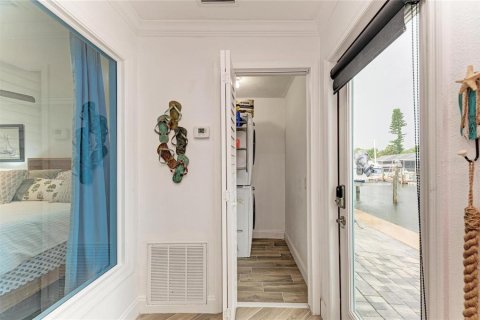 Condo in Longboat Key, Florida, 1 bedroom  № 2330387 - photo 24