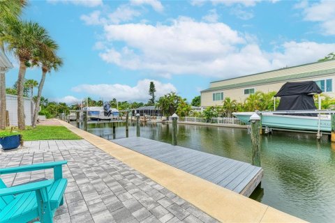 Condo in Longboat Key, Florida, 1 bedroom  № 2330387 - photo 29