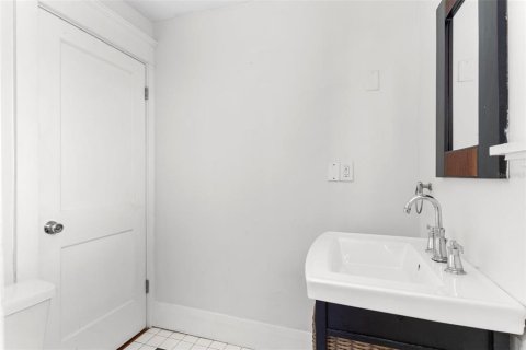 House in Tampa, Florida 3 bedrooms, 146.32 sq.m. № 1858289 - photo 25