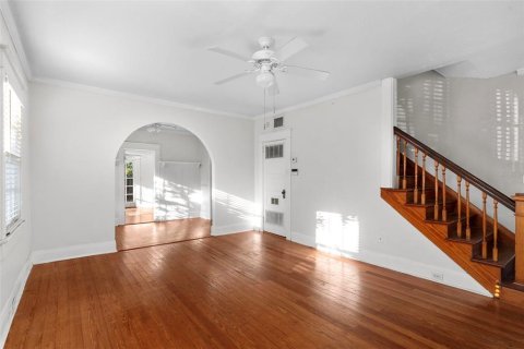 House in Tampa, Florida 3 bedrooms, 146.32 sq.m. № 1858289 - photo 13
