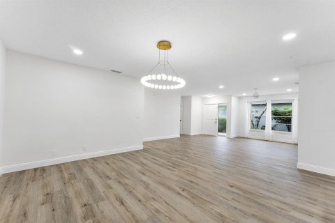 Casa en alquiler en Boca Raton, Florida, 3 dormitorios, 166.95 m2 № 2085770 - foto 6
