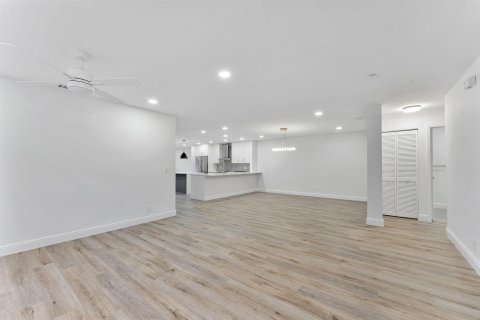 Casa en alquiler en Boca Raton, Florida, 3 dormitorios, 166.95 m2 № 2085770 - foto 4
