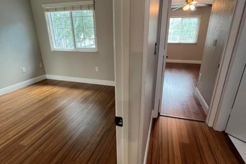Villa ou maison à vendre à Pembroke Pines, Floride: 4 chambres, 214.79 m2 № 2083944 - photo 16