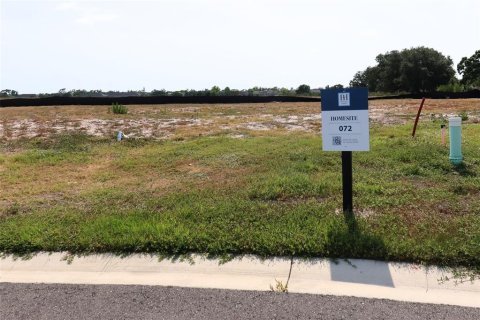 Casa en venta en Sarasota, Florida, 4 dormitorios, 269.7 m2 № 1780723 - foto 2