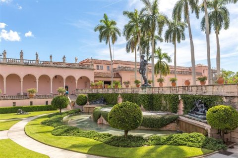 Casa en venta en Sarasota, Florida, 4 dormitorios, 269.7 m2 № 1780723 - foto 9