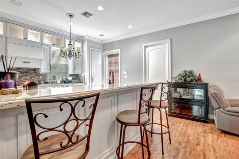 Townhouse in Pembroke Pines, Florida 3 bedrooms, 215.53 sq.m. № 1992792 - photo 13