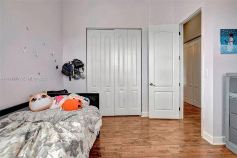 Townhouse in Pembroke Pines, Florida 3 bedrooms, 215.53 sq.m. № 1992792 - photo 26