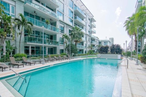 Condominio en alquiler en Tampa, Florida, 3 habitaciones, 56.3 m2 № 2429403 - foto 19
