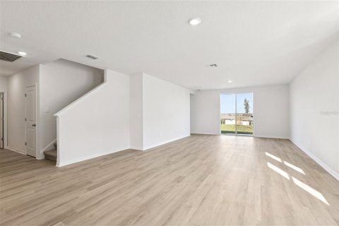 House in Brooksville, Florida 4 bedrooms, 232.53 sq.m. № 2197043 - photo 8