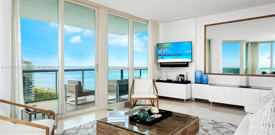 Condo à Miami Beach, Floride, 2 chambres № 1861713