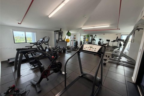 Condo in Miami, Florida, 1 bedroom  № 2065631 - photo 15