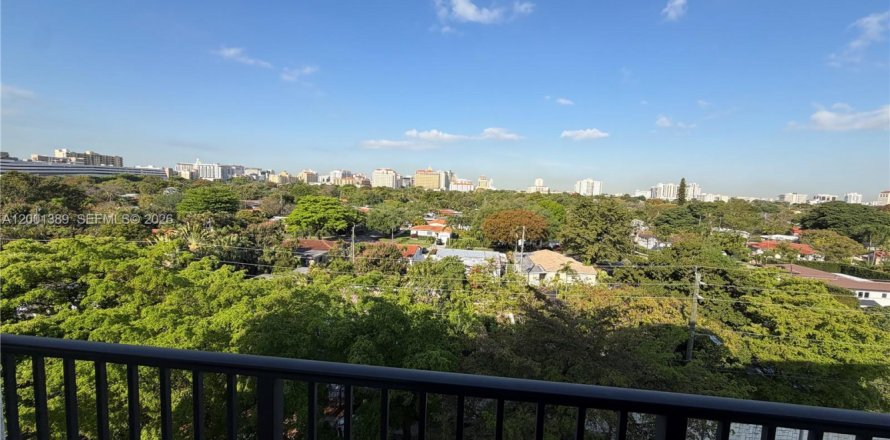 Condo in Miami, Florida, 1 bedroom  № 2065631