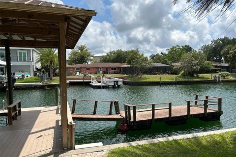 Casa en alquiler en Crystal River, Florida, 4 dormitorios, 186.45 m2 № 1901129 - foto 3