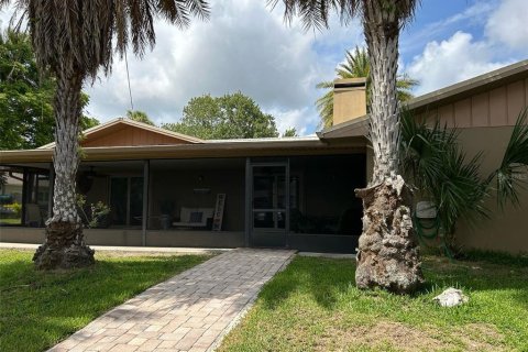 Casa en alquiler en Crystal River, Florida, 4 dormitorios, 186.45 m2 № 1901129 - foto 9