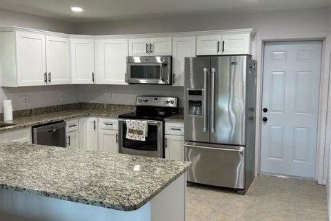Casa en alquiler en Crystal River, Florida, 4 dormitorios, 186.45 m2 № 1901129 - foto 29