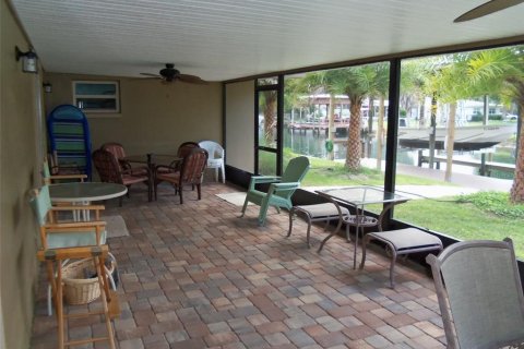 Casa en alquiler en Crystal River, Florida, 4 dormitorios, 186.45 m2 № 1901129 - foto 20